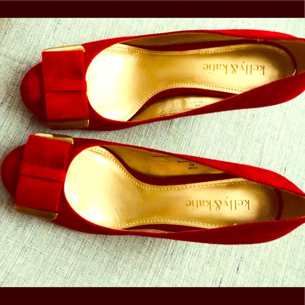Suede red bow heels